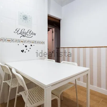 Homestay szállás Airbhouse Private & Sevilla