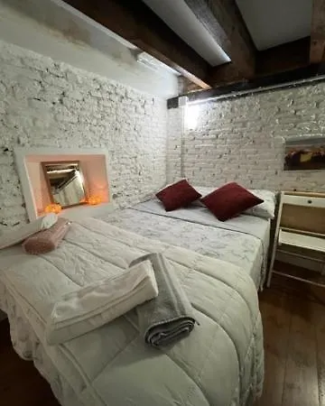 Privatunterkunft Airbhouse Private & Sevilla