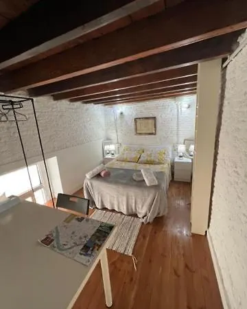Homestay szállás Airbhouse Private & *