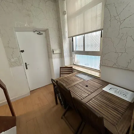 Airbhouse Private & Homestay szállás *