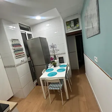 Airbhouse Private & Privatunterkunft Sevilla