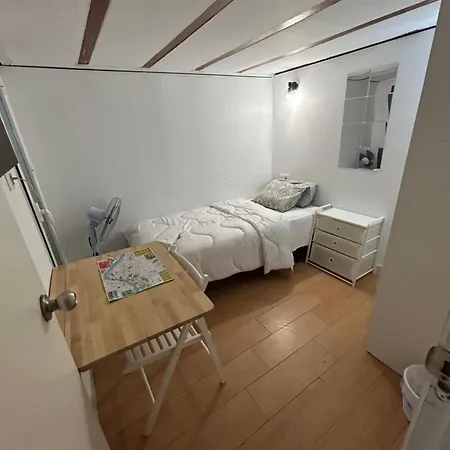 Airbhouse Private &