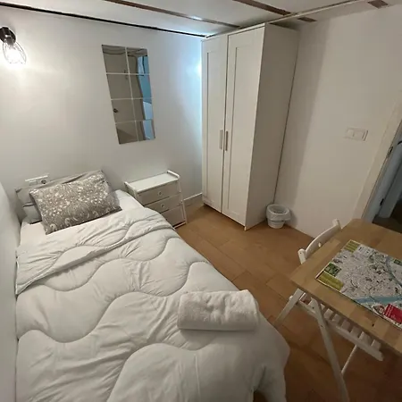 Privatunterkunft Airbhouse Private &